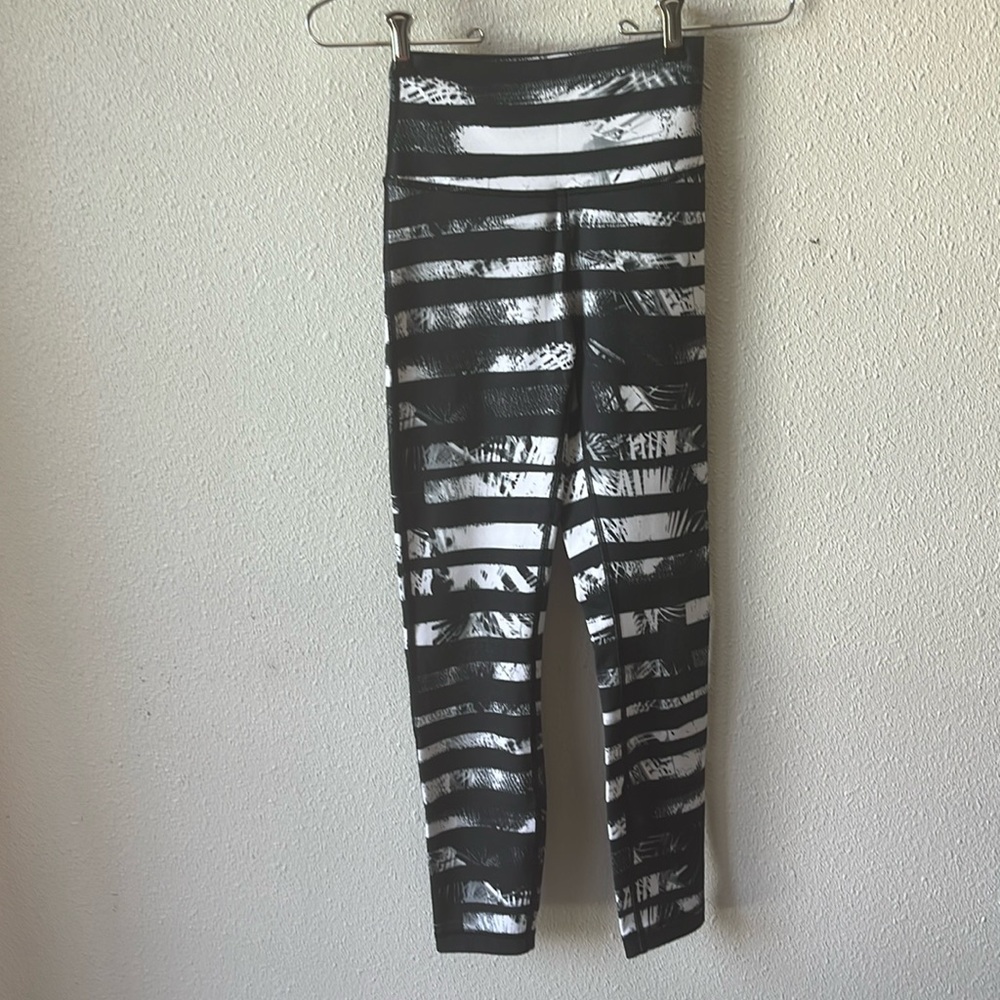 Lululemon High Times Shady Palms Wunder Under Pant